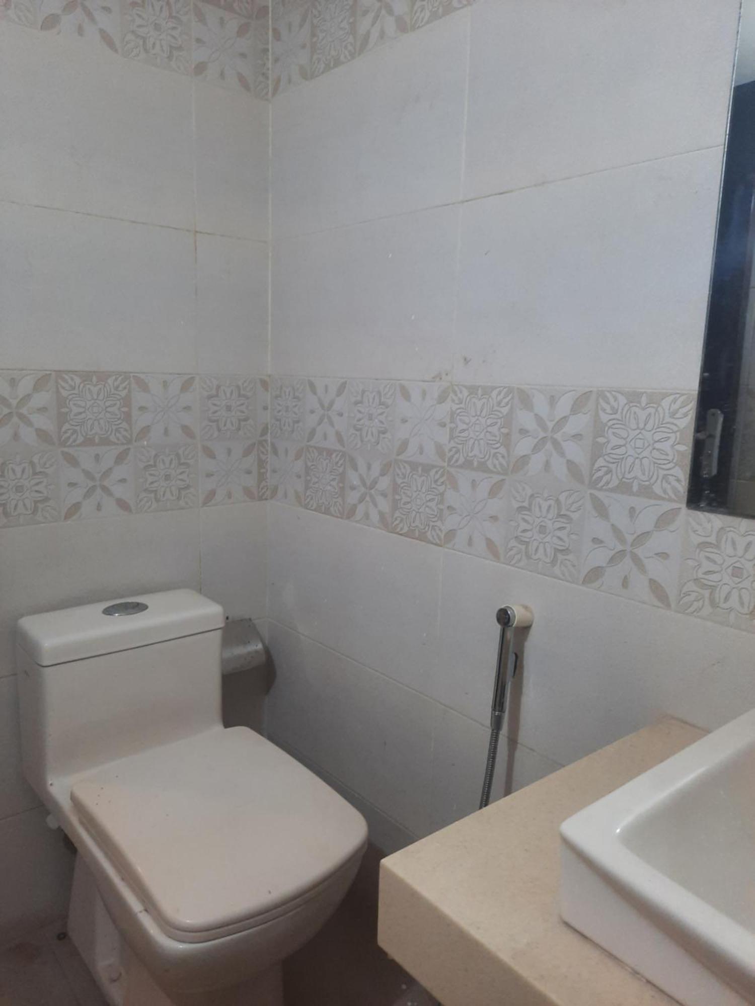 Royal Fort Executive Hotel Gulberg Лахор Стая снимка